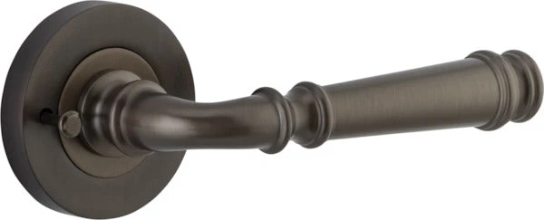 Door Handles & Levers IVER DOOR LEVER VERONA ROUND ROSE BACKPLATE 19 Door Handles & Levers IVER DOOR LEVER VERONA ROUND ROSE BACKPLATE