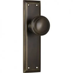 TRADCO MILTON DOOR KNOB ON PLATE
