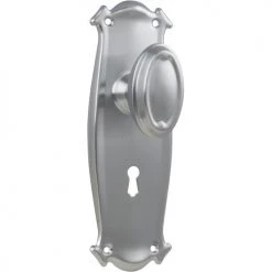 TRADCO DOOR KNOB BUNGALOW LATCH PAIR