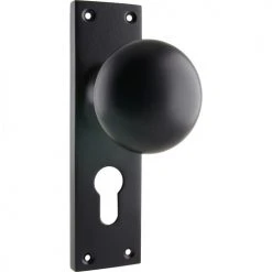 TRADCO VICTORIAN KNOB ON PLATE Handles & Hardware 41 TRADCO VICTORIAN KNOB ON PLATE Handles & Hardware