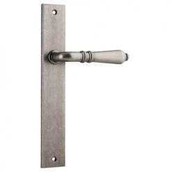 IVER DOOR LEVER SARLAT RECTANGULAR BACKPLATE 42 IVER DOOR LEVER SARLAT RECTANGULAR BACKPLATE