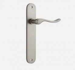 IVER DOOR LEVER STIRLING OVAL BACKPLATE Door Handles & Levers 42 IVER DOOR LEVER STIRLING OVAL BACKPLATE Door Handles & Levers