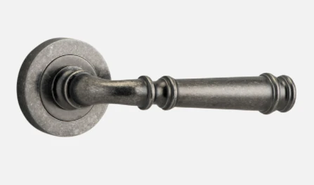Door Handles & Levers IVER DOOR LEVER VERONA ROUND ROSE BACKPLATE 8 Door Handles & Levers IVER DOOR LEVER VERONA ROUND ROSE BACKPLATE